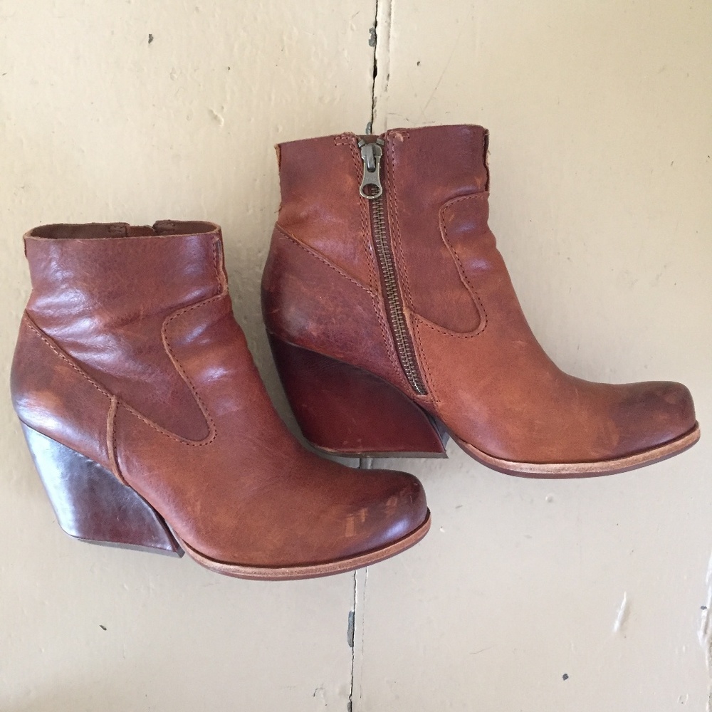 Kork-Ease Michelle bootie- Size 7